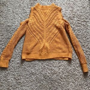 Yellow Knitted sweatshirt